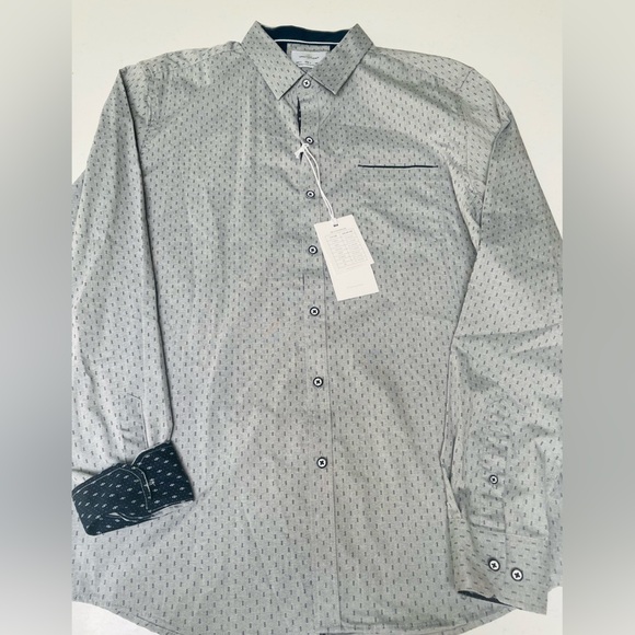 Gray Casual Button Down Shirt with Crisp Finish - Picture 14 of 16